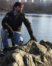 Cargar imagen en el visor de la galería, El escalón Hillary, de David Minayo