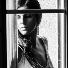 Cargar imagen en el visor de la galería, El eterno retorno de Laura, de Nazaret Hermida
